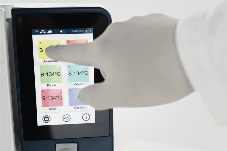 Mocom B Futura 5 inch touchscreen